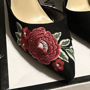Women’s Beautiful Embroidered Heels